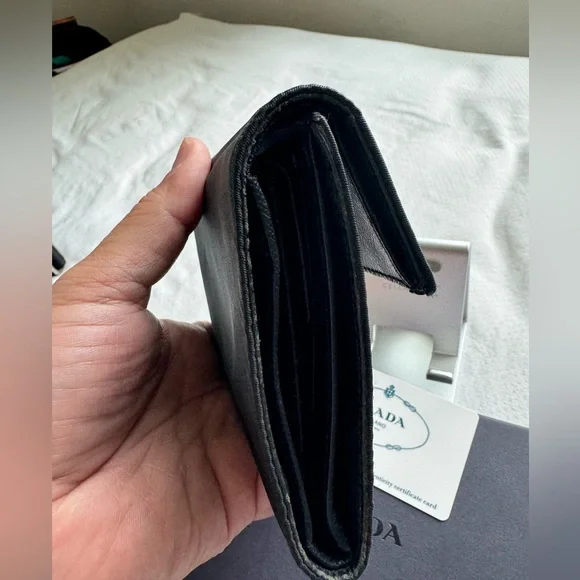 🔥Prada Nylon Tri-Fold Wallet - Picture 4 of 17